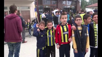 Gümülcine Kırmahalle'de her yer Fenerbahçe.