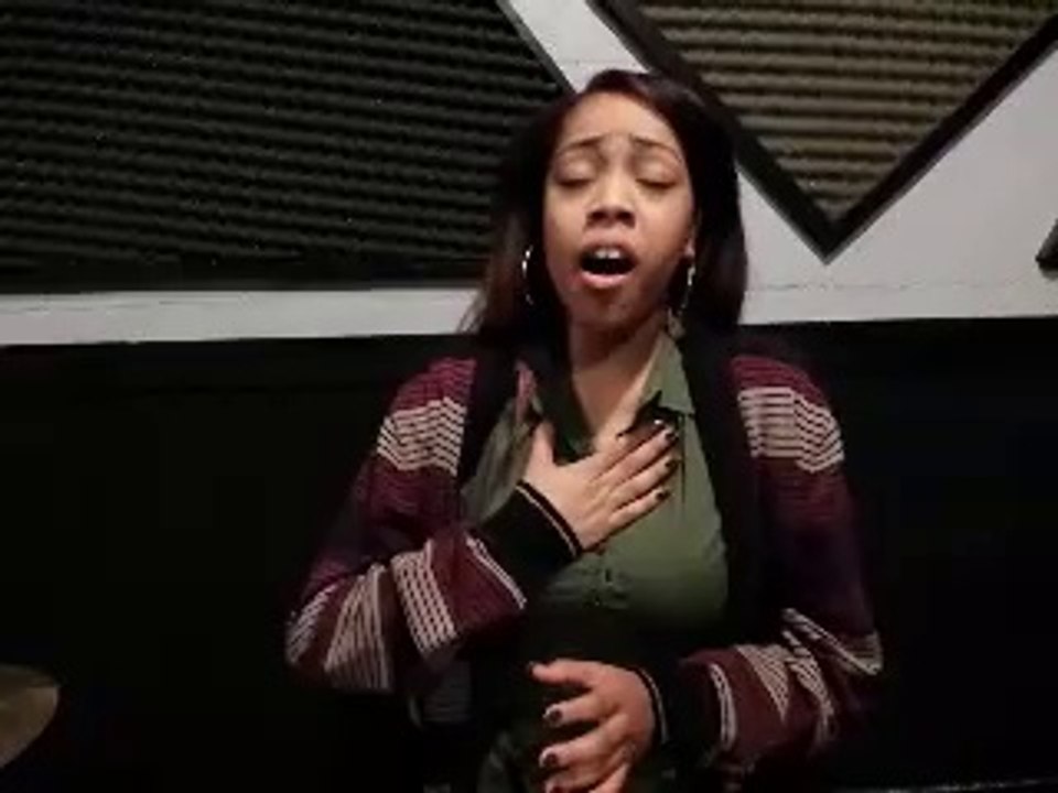 Whitney Houston - I Have Nothing (Cover by Nekiya)