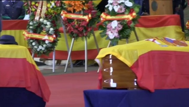 Familiares y amigos despiden a los cuatro militares fallecidos en Canarias