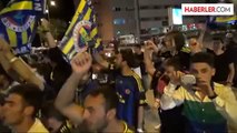 Kırıkkale'de Fenerbahçeli Taraftarların Şampiyonluk Kutlaması