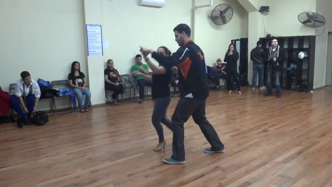 Salsa Lessons in the Bronx - Nieves Latin Dance Studio