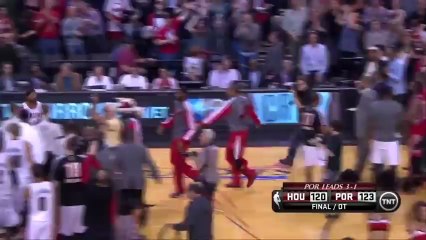 Mo Williams vient chambrer les Rockets à la fin du match