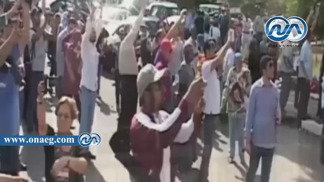 وقفة احتفالية لأنصار مبارك أمام مستشفى المعادى العسكرى