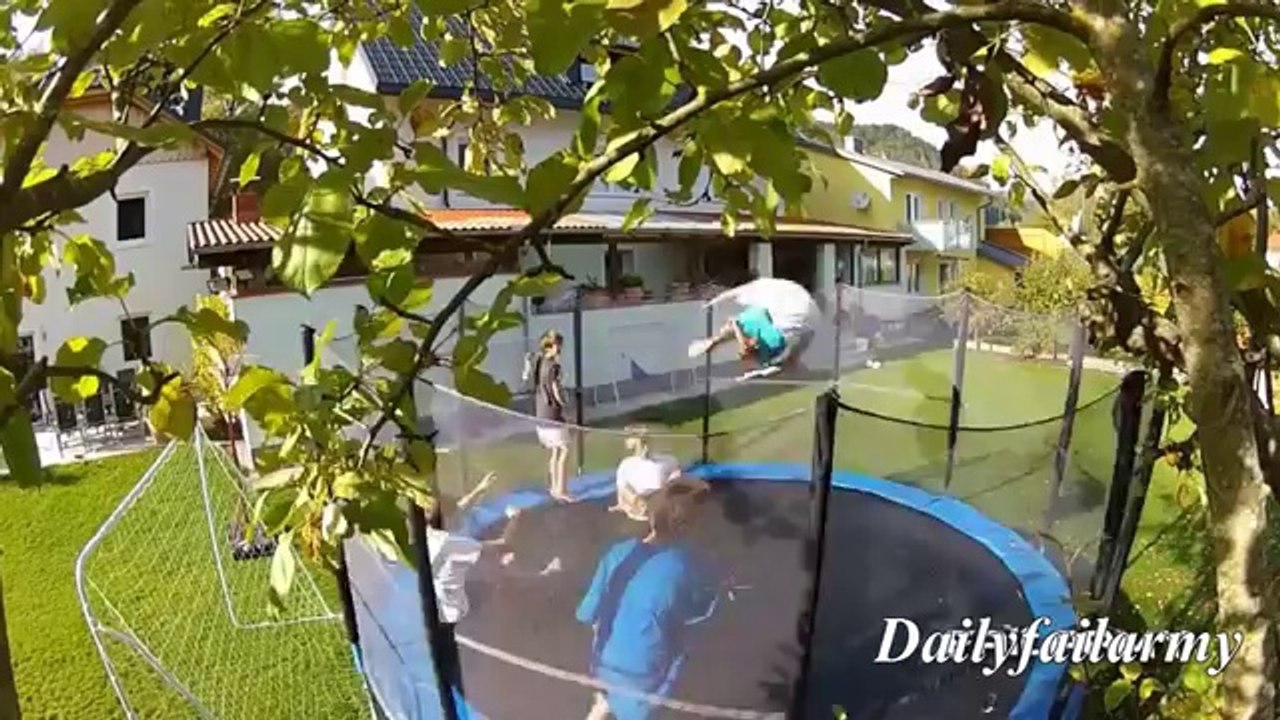 Trampoline Fail Complication 2013 lol