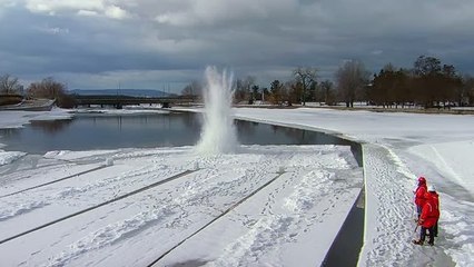 Donmuş Nehrin Buzunu Temizlemek