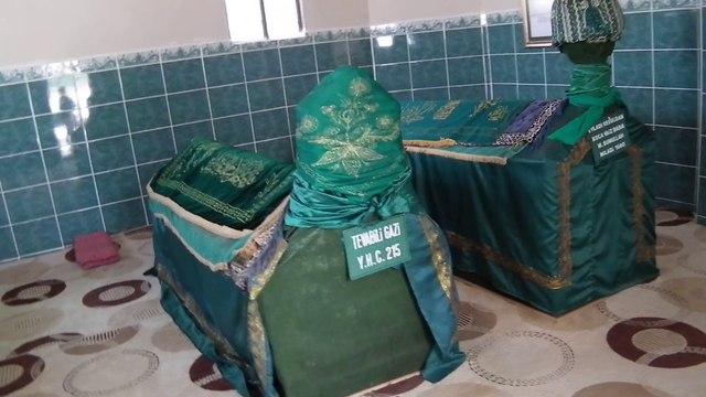 Eski Malatya Koca Vaiz Dede-Sultan Kılıç-Azzet bibi