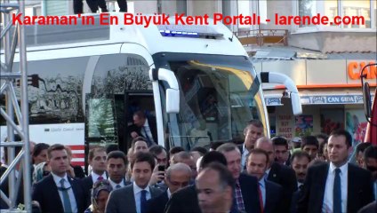 Başbakan'ın Aktekke Meydanına Girişi