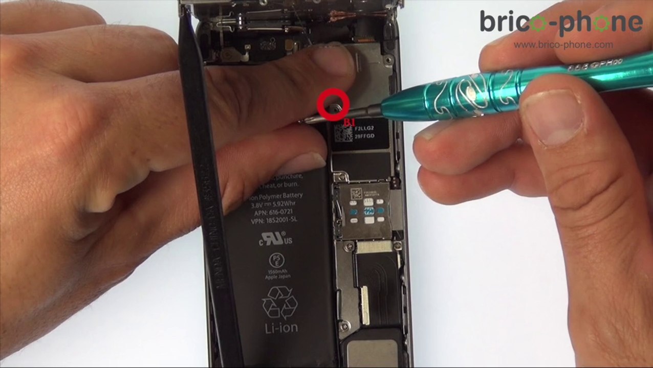 Tuto : Iphone 5S remplacer la  batterie démonte...