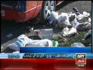 Students throw trash on GEO van