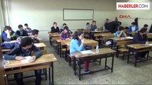 Zonguldak'ta Orta Öğretime Geçiş Sınavı Başladı