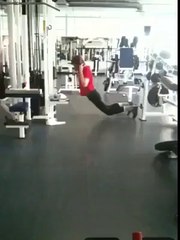 Somebody please call a personal trainer LOOL