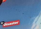 Une météorite manque de tuer un parachutiste / Dr Disaster