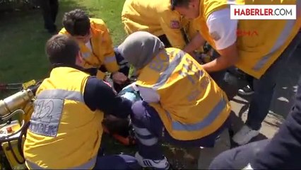 Ticari Araç ile Otomobil Çarpıştı: 2 Yaralı