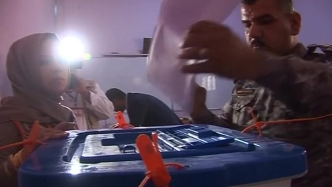 50 killed in bomb attack on rally, police and troops voting in Iraq