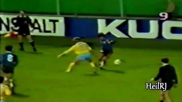 Les plus beaux dribbles de Diego Maradona - Compilation de foot!