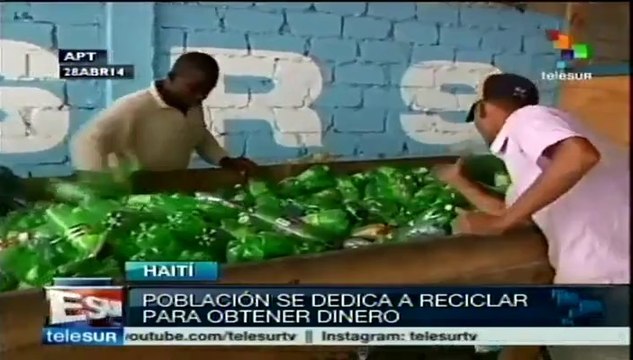 Reciclaje de desechos, alternativa de ingreso económico para haitianos