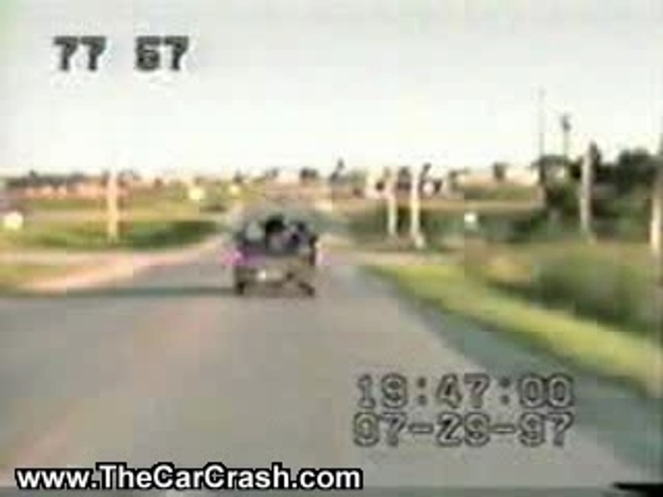 Car Intersects with a Massive Truck