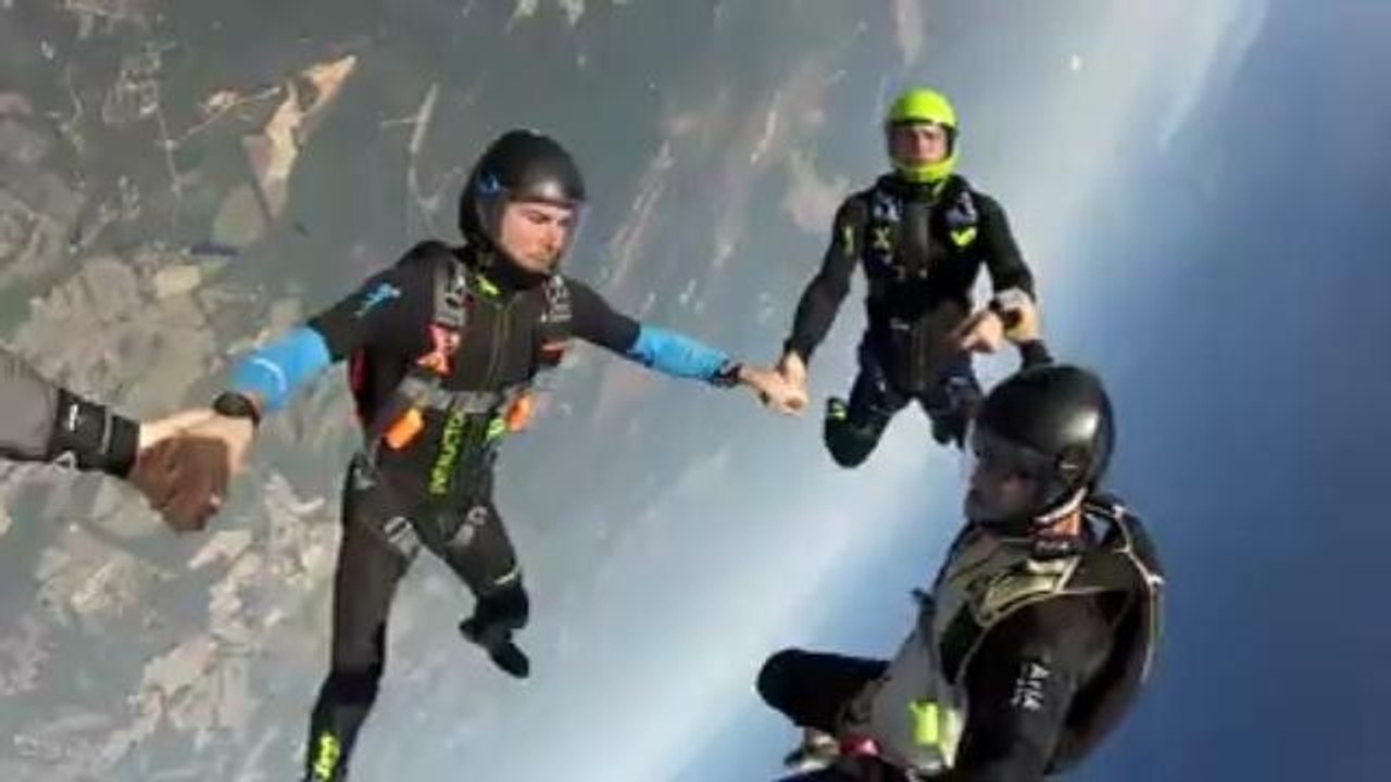#SundayFunday - Skydiving edit