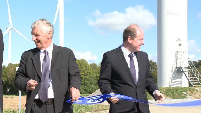 Radenac (56). Inauguration du champ d'éoliennes