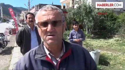 50 Kiloluk Kanepenin Altından İtfaiye Yardımıyla Çıkarıldı