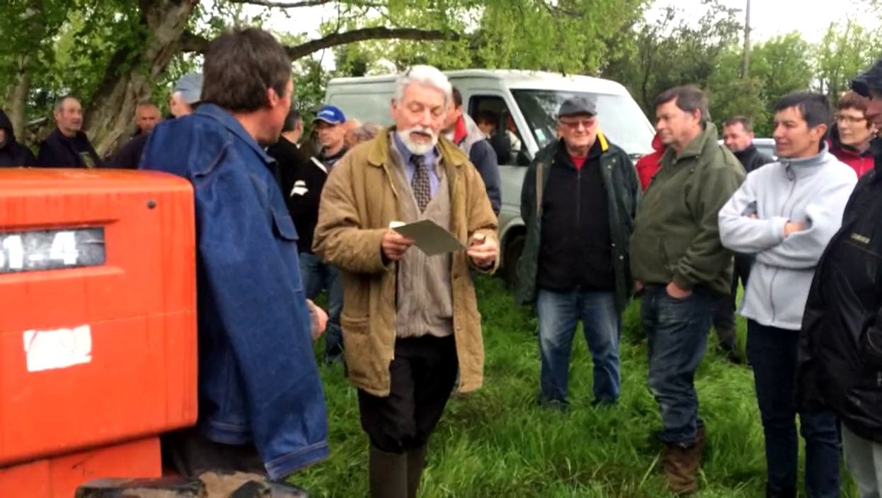 Vente aux enchères publiques dans une ferme de l'Orne