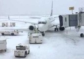 Strong Winds Move Taxied Boeing 737 in Halifax
