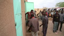 African migrants find refuge in mid-Sahara camps