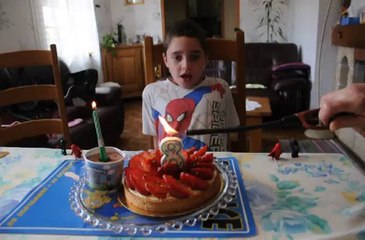 Logan 8 ans chez papou et mamie