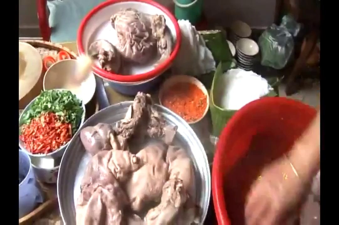 Ăn vặt ở Đà Lạt (Mưa Đà Lạt) [720p]