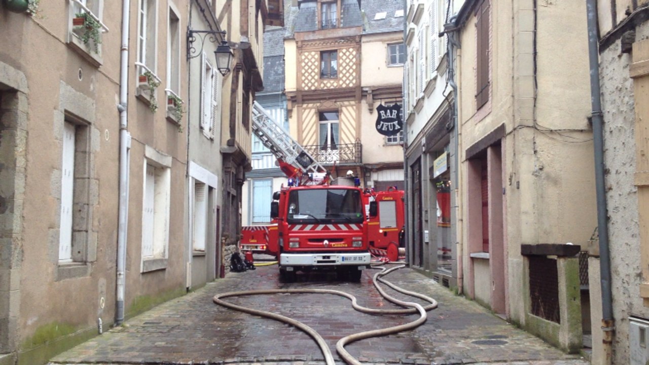 Incendie dans le vieux Laval