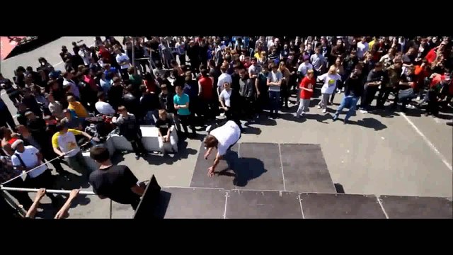 The World's Best Parkour and Freerunning[1]