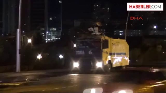 ODTÜ'de İzinsiz Gösteriye Polis Müdahalesi