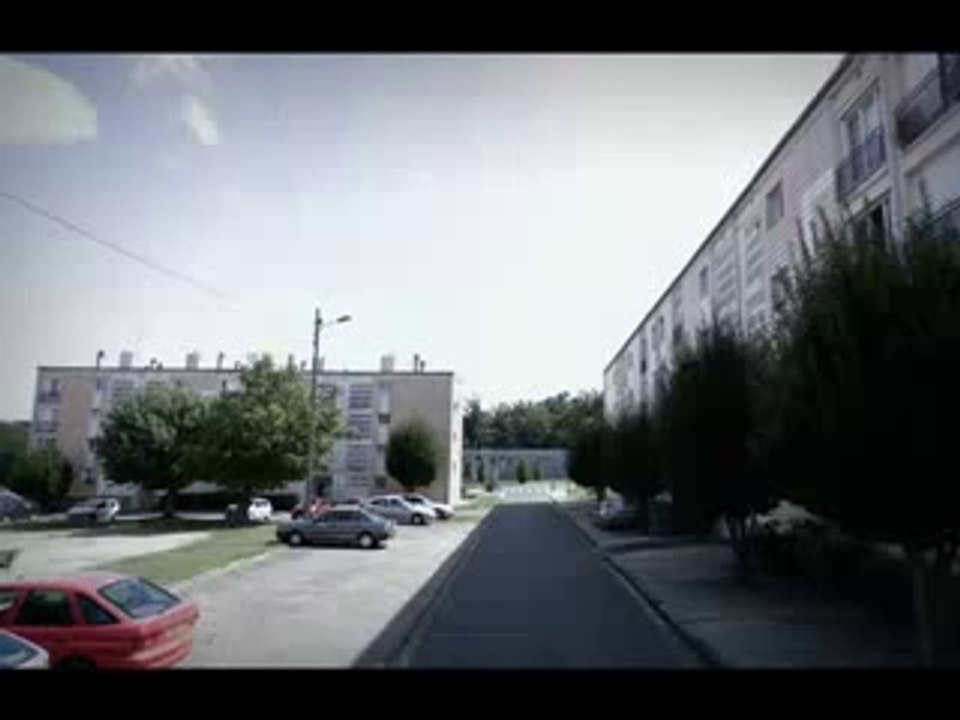 Ambarès-et-Lagrave (33) : visite de la cité "Bel Air"