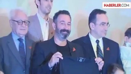 Lösev Projesine Cem Yılmaz'dan Anlamlı Destek