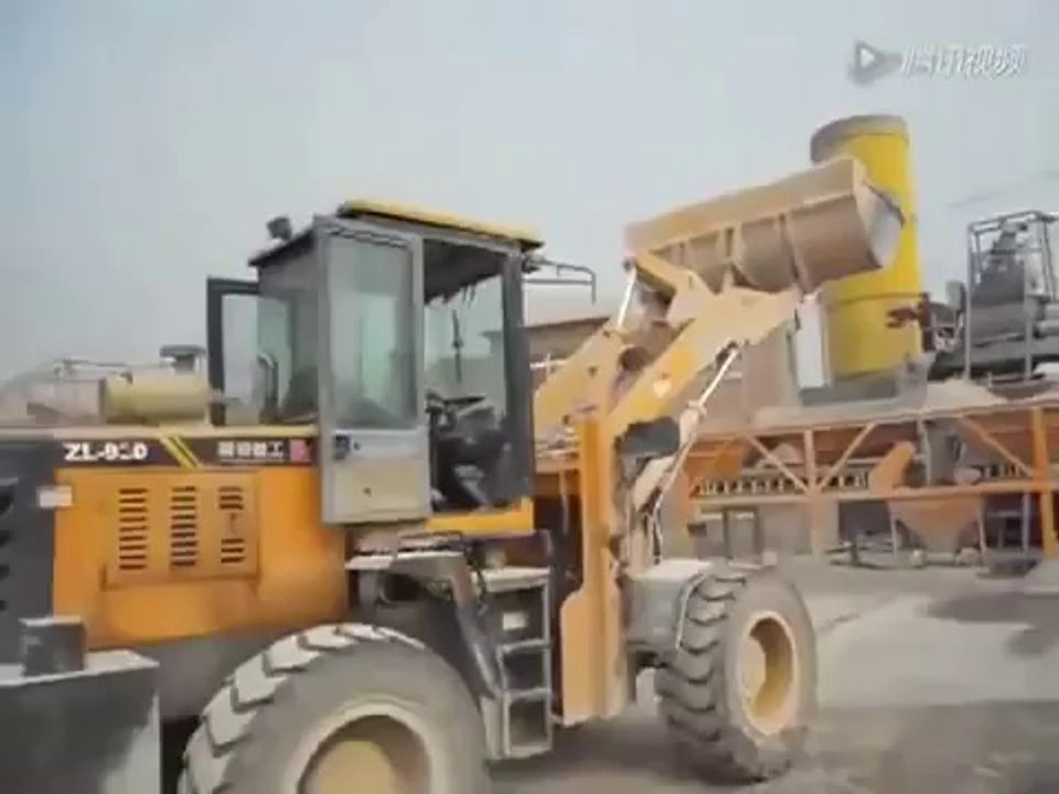 Ayağı Daha Gaz Pedalına Yetişmiyor Yaptığı İşe Bak!