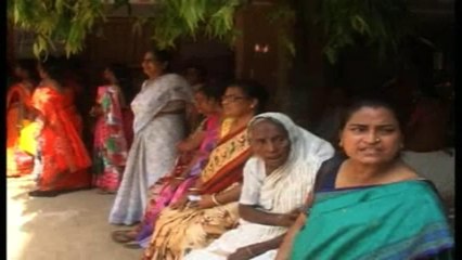 TMC and CPI(M) activists clash in Burdwan