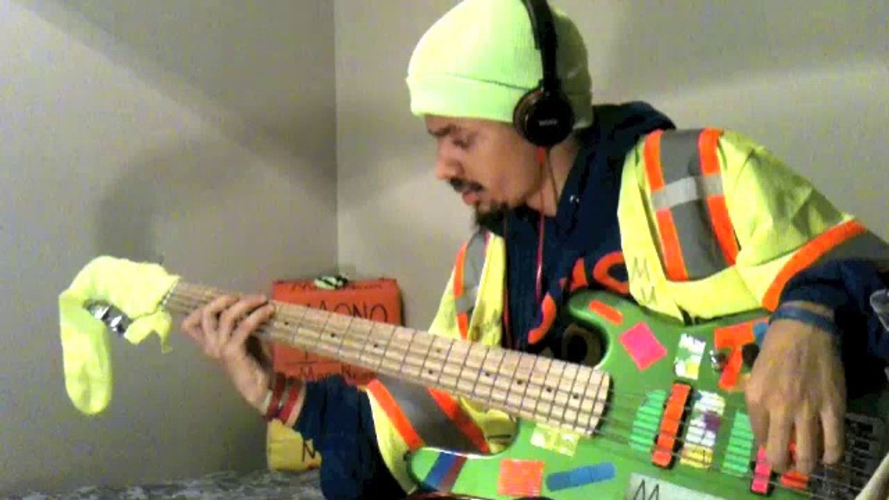 MonoNeon x Knower x Ellie Goulding: "BURN"