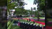 Barack Obama accueilli sur l'air de «Beverly Hills» aux Philippines