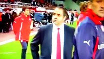 فيديو- نجاة لاعب من الموت في ديربي أثينا