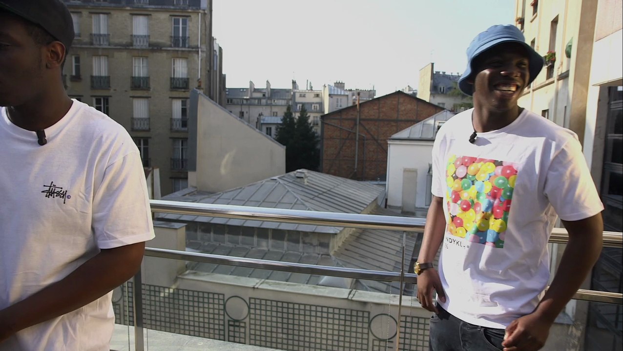 Dinos X Dinos: l'interview miroir