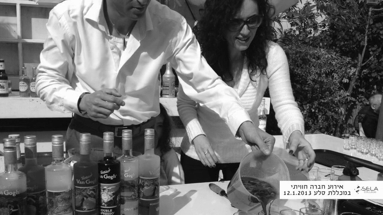 סדנאות אלכוהול | מופעים | ערב גיבוש | רעיונות למסיבת רווקים בצפון | יין | זיו מנור 052-2457-843