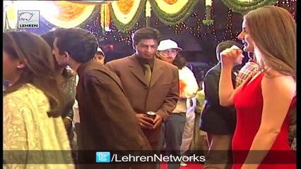 Old Video: SRK at Phir Bhi Dil Hai Hindustani Premiere (2000)