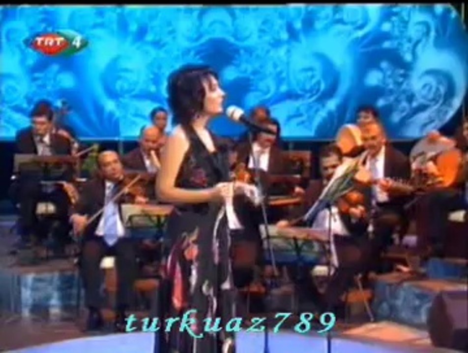 Neşe DURSUN-Kalplerden Dudaklara Yükselen Sesi Dinle