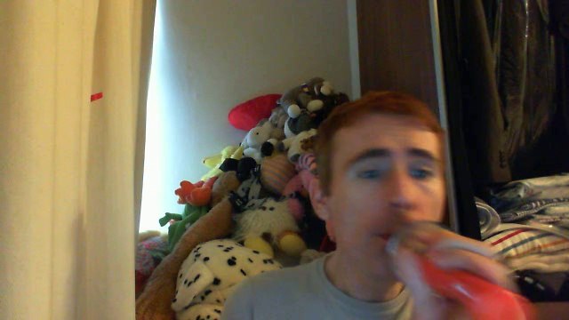 Wiwi égratigne faï doucement de Stone & Charden