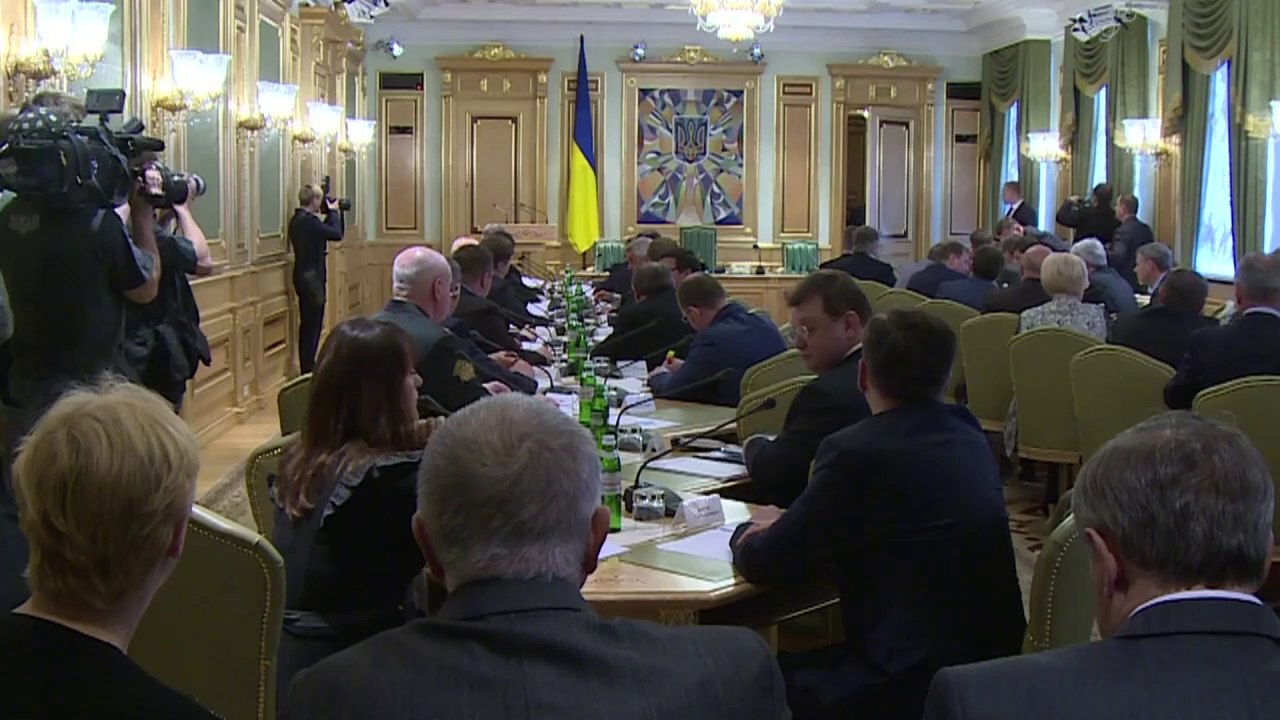 Pro-Russian rebels extend their control, Kiev o...