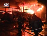 VIDEO Incendiu in capitala O spalatorie si un atelier auto aflate in aceeasi cladire facute SCRUM