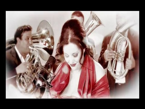 Dragana Mirkovic - Umrecu zbog tebe (trubaci)