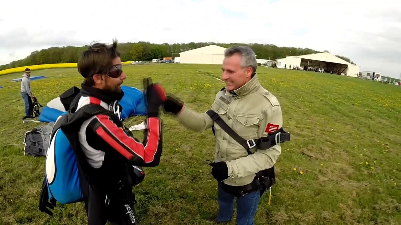 SUPER SAUT EN PARACHUTE