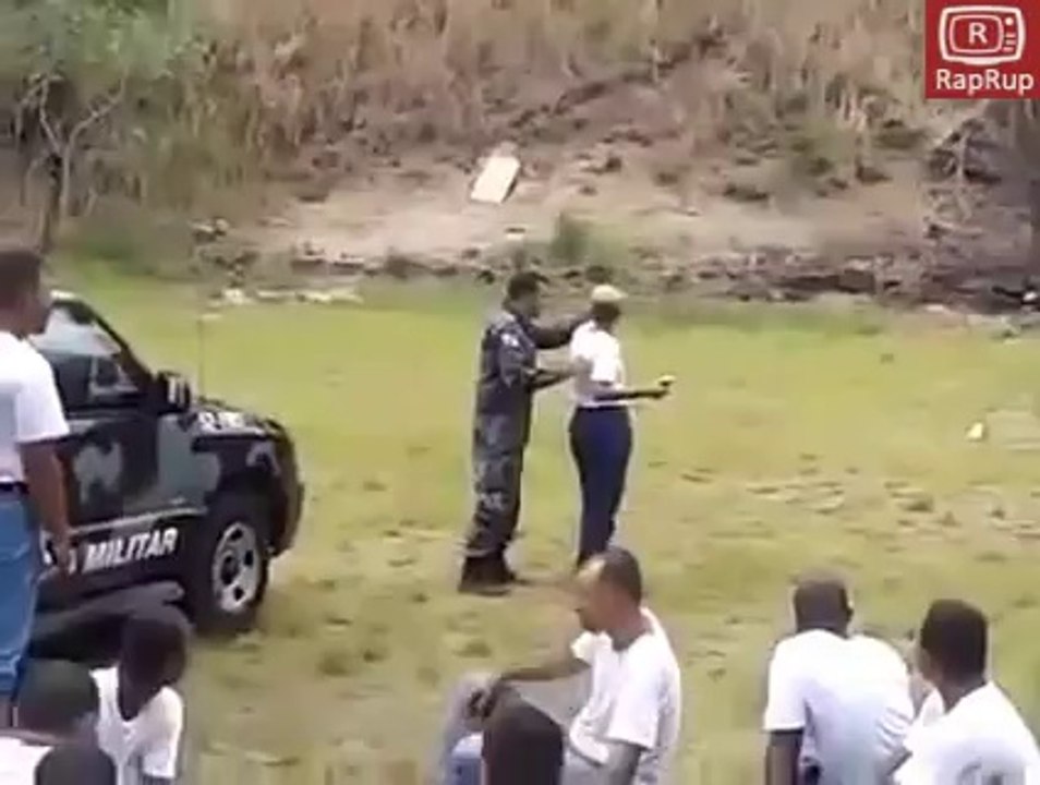 En becerikli bayan polis adayı