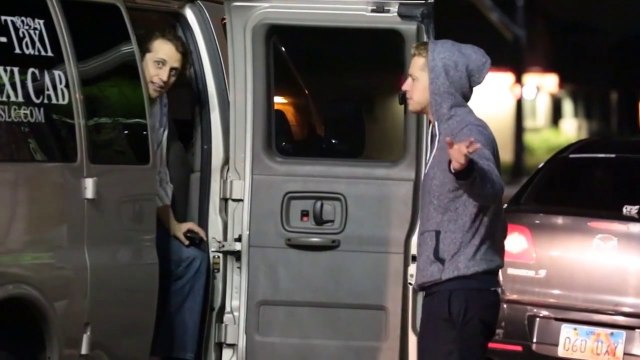 Taxi prank with Nicest Taxi Driver Ever